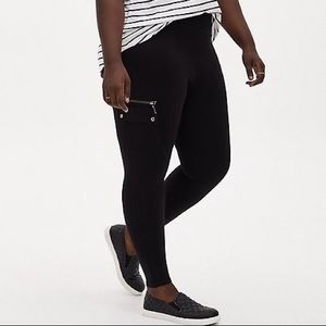 Torrid Size 1 Cargo Leggings